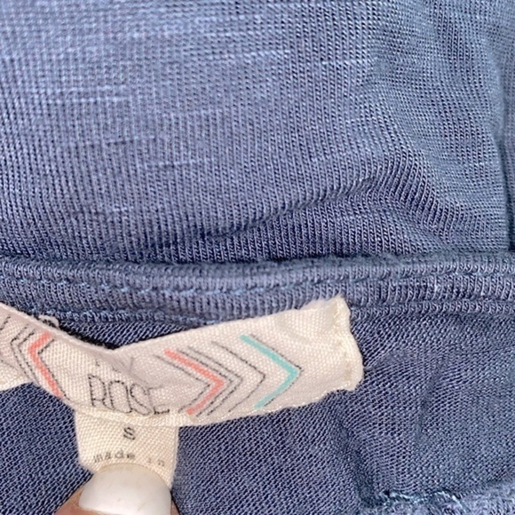 Pink Rose blue top size small - Picture 4 of 7